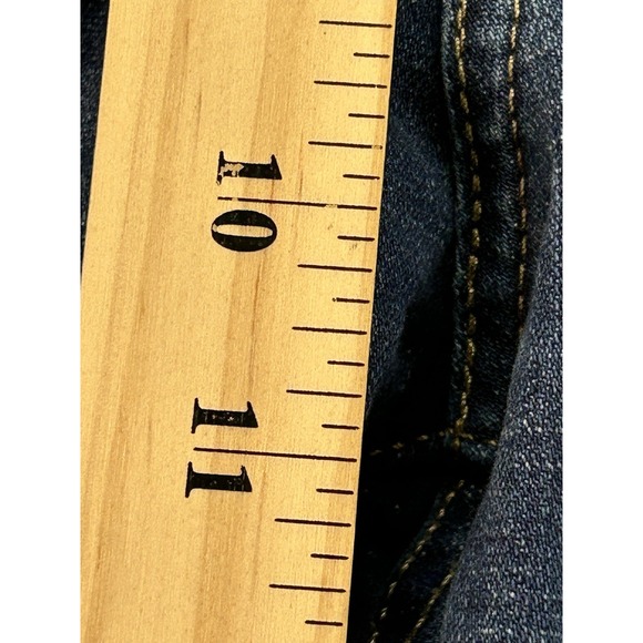 Levis 311 Jeans Womens Plus Sz 22W Blue Shaping Skinny Capri Whiskered Faded - Picture 10 of 13